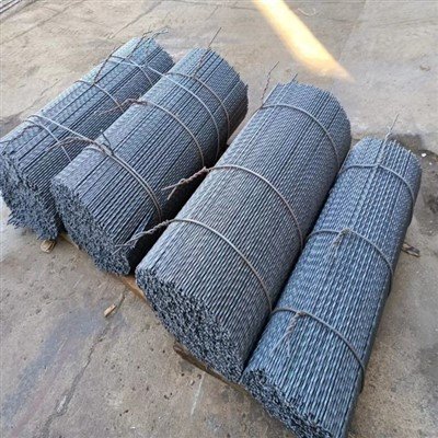 6 mm Twisted Square Bar